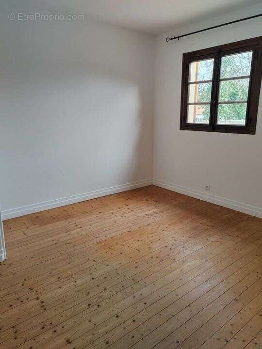 Saint Sauveur- 2 chambres- terrain 2133m²- Calme- proximité - Maison à SAINT-SAUVEUR