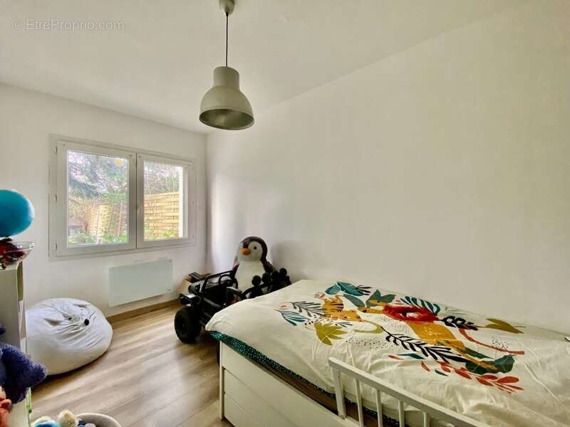 Maison à SAINT-CAPRAIS-DE-BORDEAUX