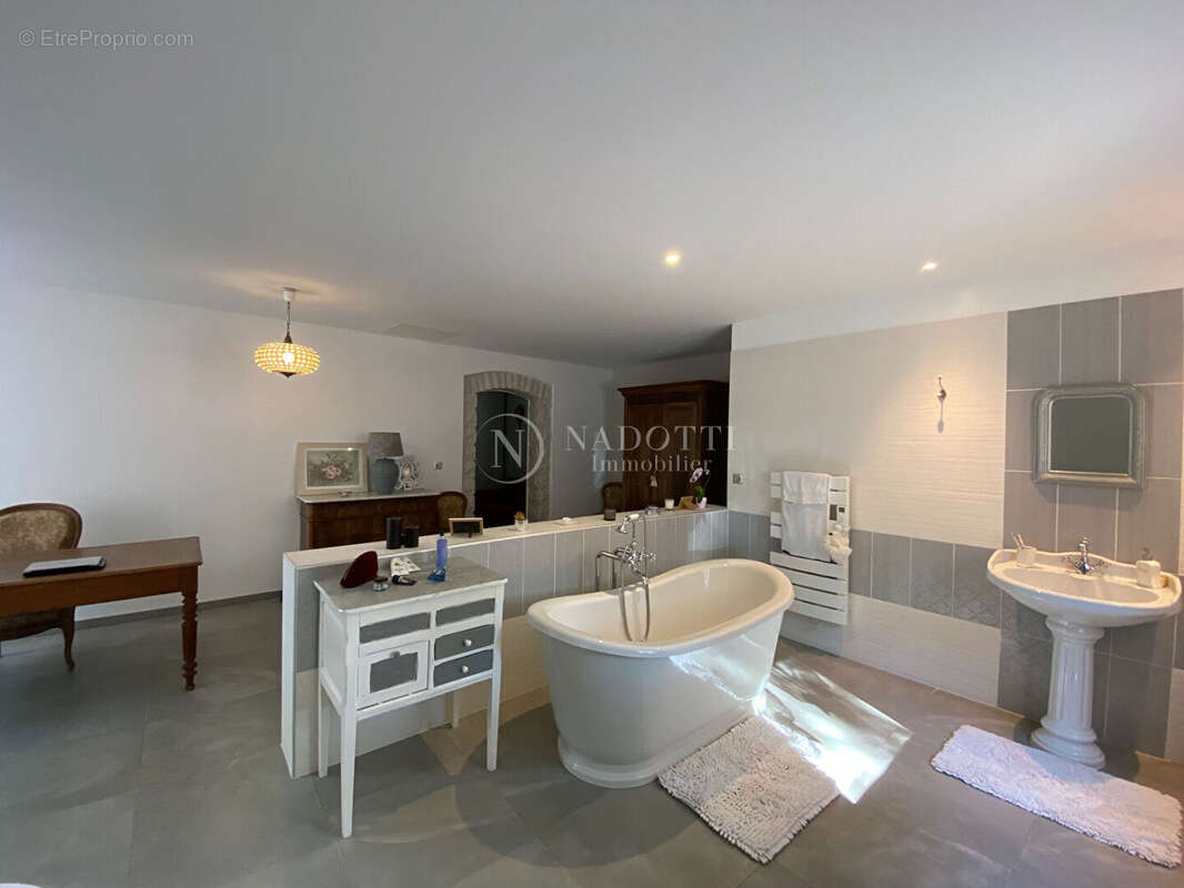 Maison à PLAN-D'ORGON