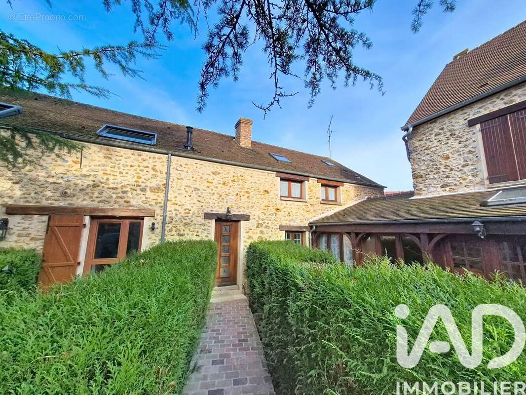 Photo 8 - Appartement à MONTIGNY-LE-BRETONNEUX