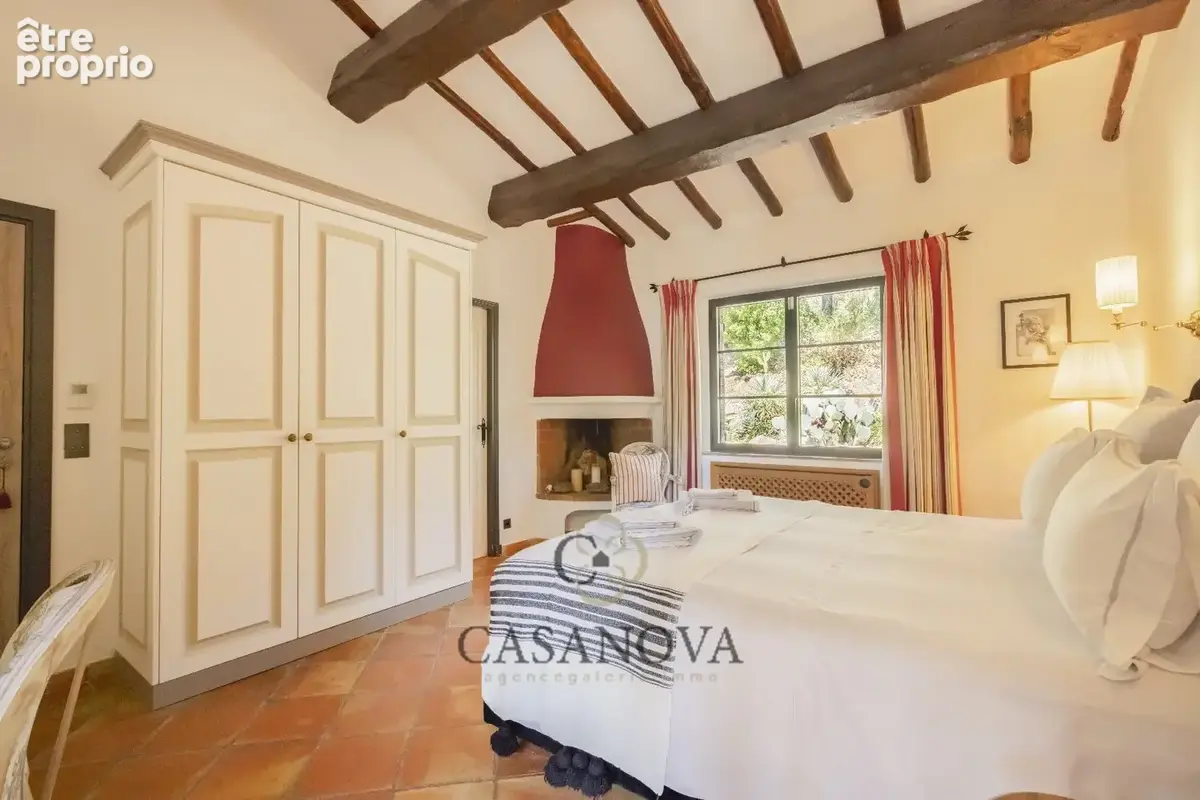 Golfe de Saint Tropez - Domaine de 5 hectares avec bastide, maison de gardien, piscine et vue panoramique à La Garde-Freinet - photo 22