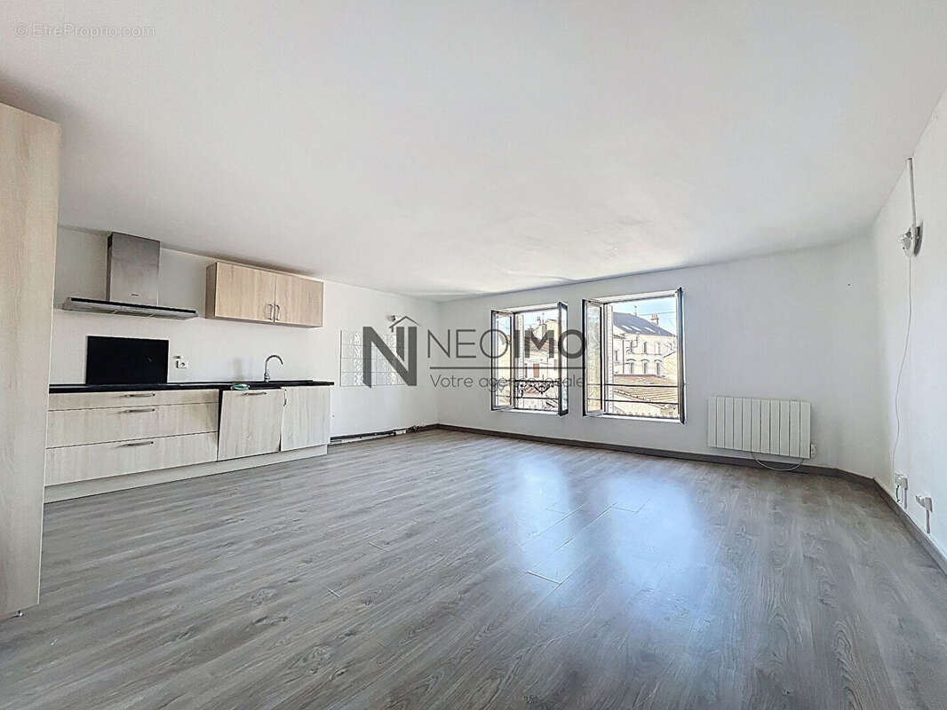 Appartement à NEUFCHATEAU