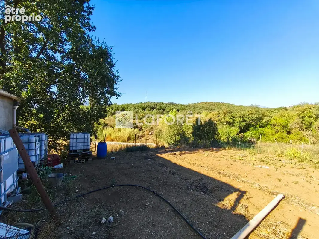 Terrain non constructible avec remise de 50 m² proche de Saint-Jean-Pla-de-Corts - photo 2