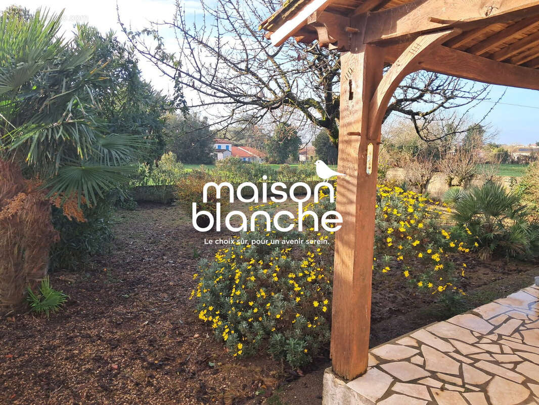 Maison à ANGLES