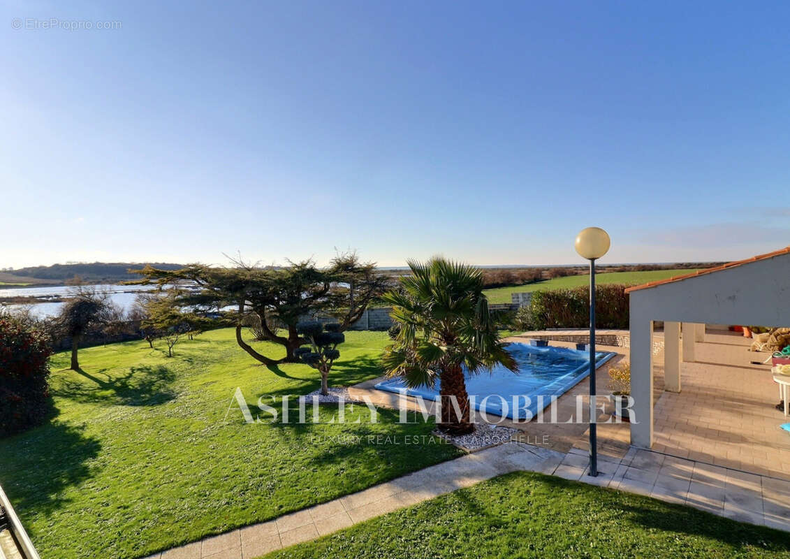 Maison à L&#039;HOUMEAU