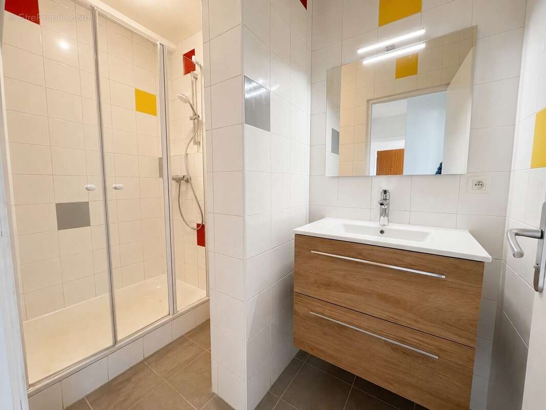 Appartement 57 m² à Lorient  - photo 5