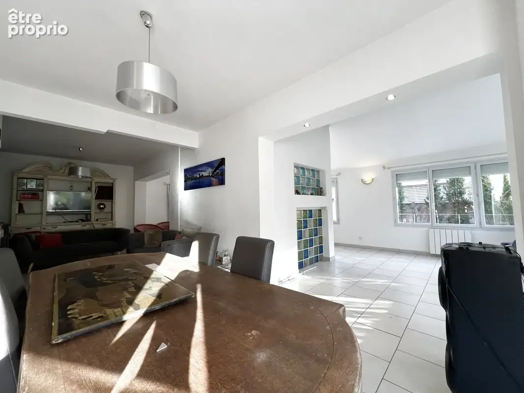 Maison familiale avec jardin, deux terrasses et garage - photo 6