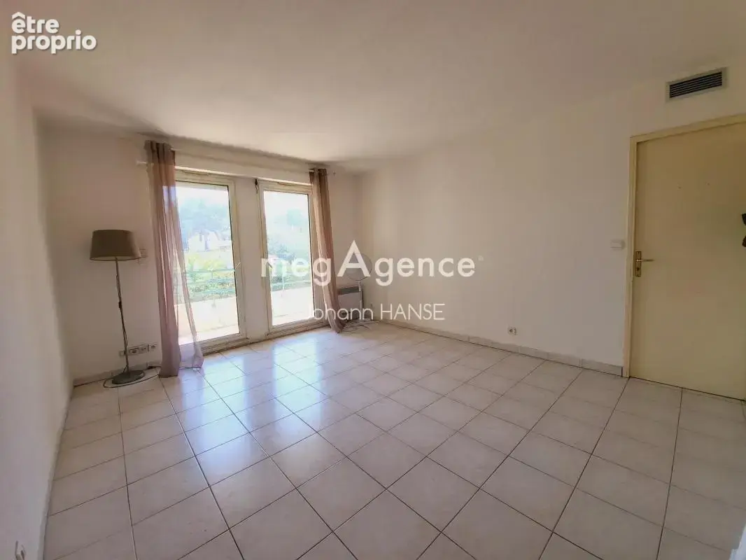 Cavalaire-sur-mer – grand t2 de 43 m² – centre-ville – tout à pied – balcon 9 m² - photo 5