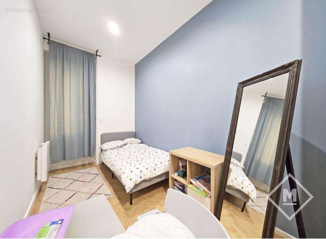 Superbe appartement T4 de 92m² avec climatisation, au 1er étage à Marseille 8ème - Carré d'Or - photo 16