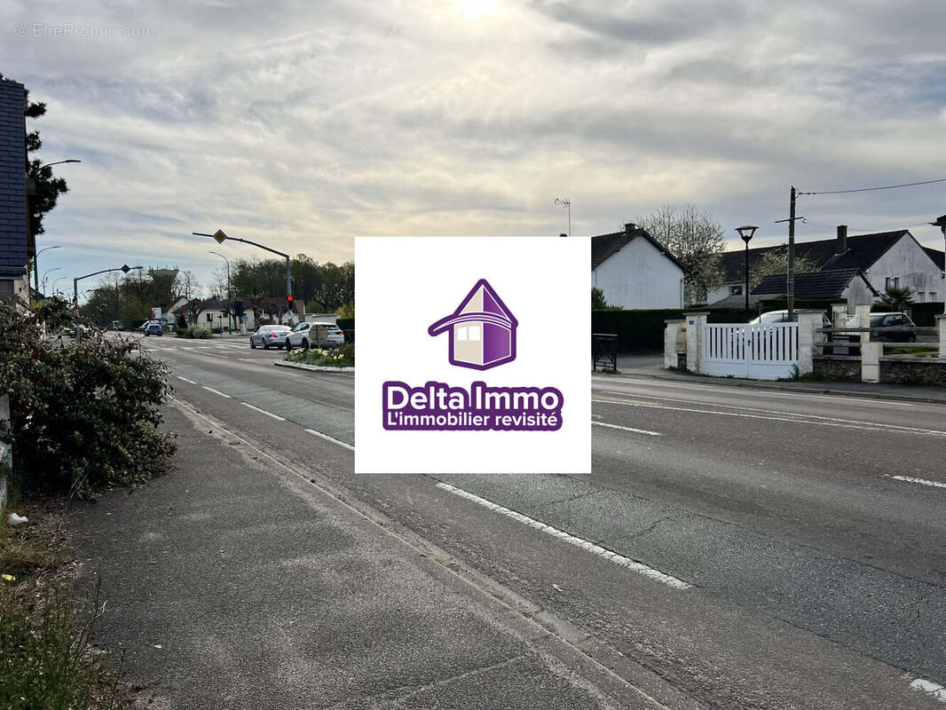 Terrain à SAINT-SEBASTIEN-DE-MORSENT