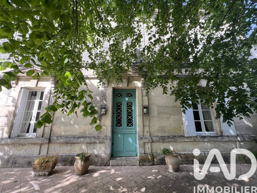 Photo 1 - Maison à BOUTIERS-SAINT-TROJAN