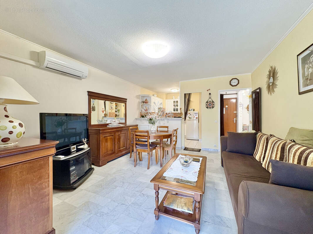 Appartement à SANARY-SUR-MER