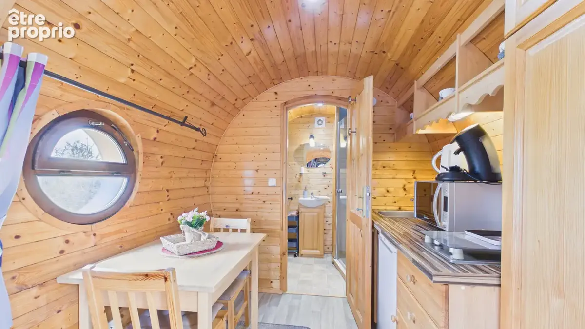 Ensemble immobilier en pierre avec gîte, maison principale, roulottes et piscine près de Cajarc - photo 27