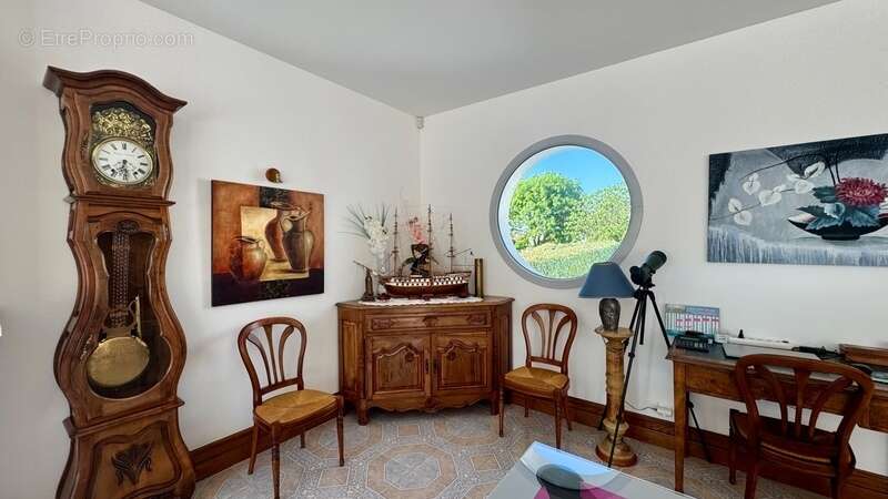 Maison à PORT-DES-BARQUES