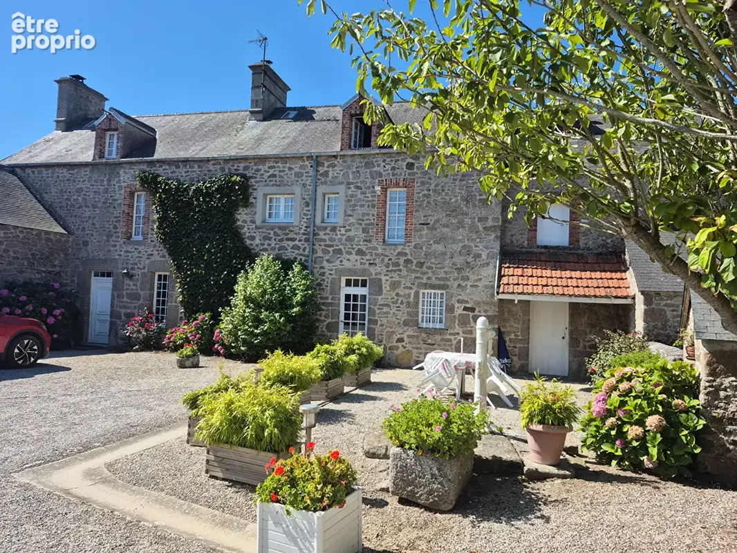 Superbe maison familiale en pierres  à 2 pas de la mer! - photo 3