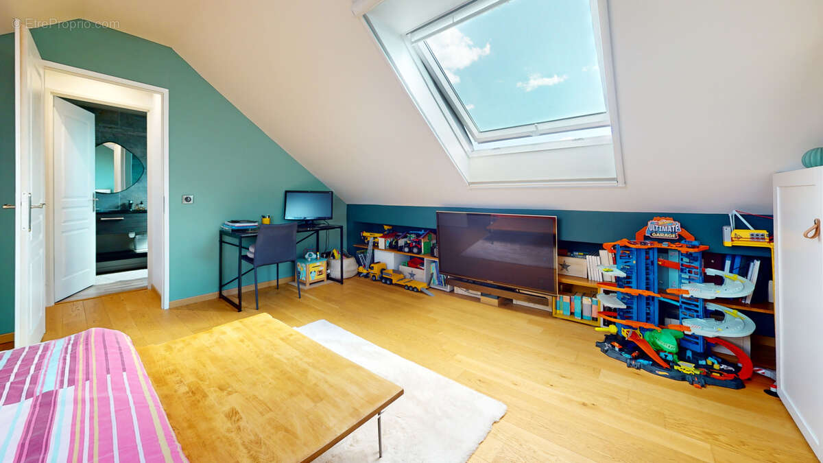 Maison familiale contemporaine et soignée de 125m2 - photo 7