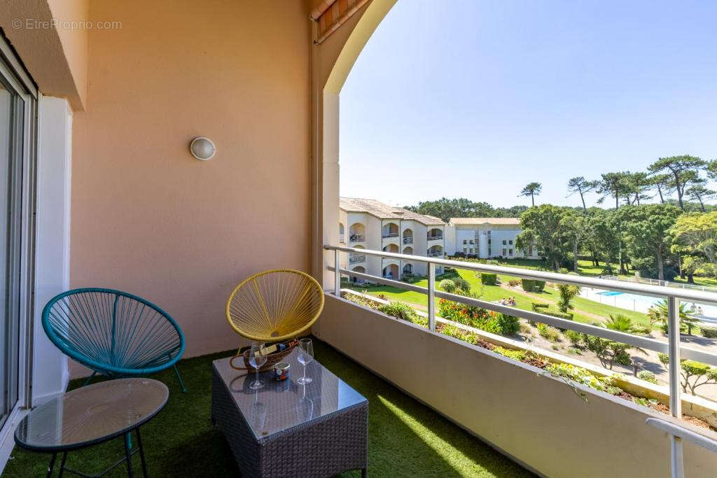 Appartement à MOLIETS-ET-MAA
