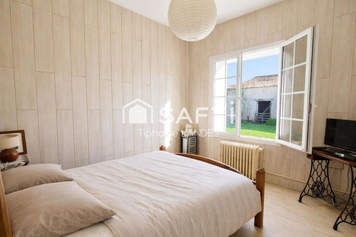 Photo 7 - Maison à VERINES