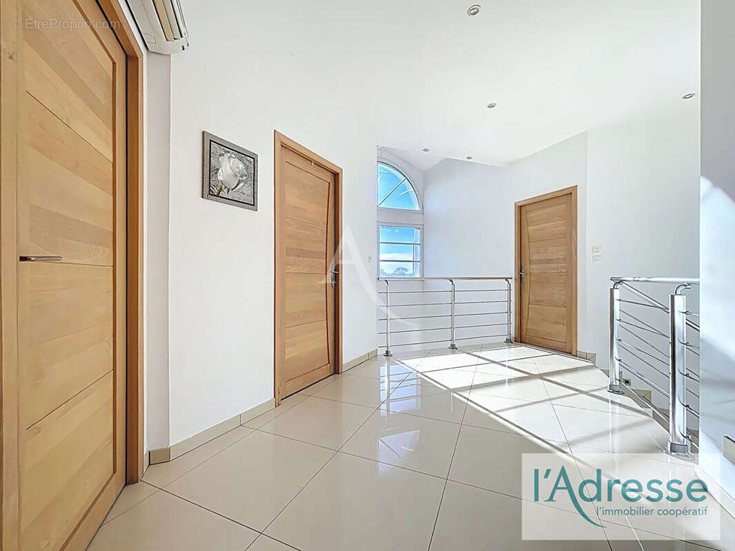 Maison Saint Alban 5 pièce(s) 211.32 m2 - photo 6