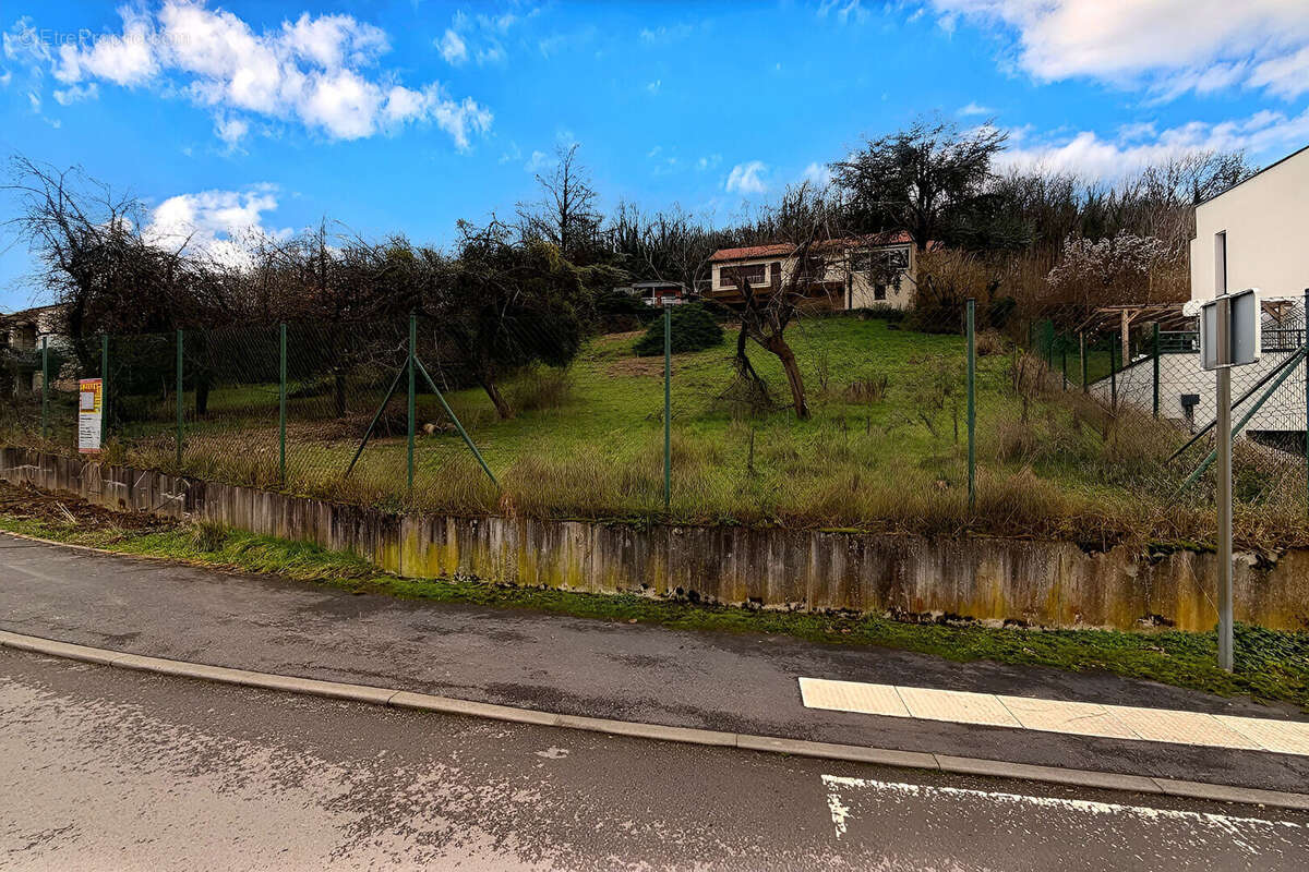 Terrain à SIERCK-LES-BAINS