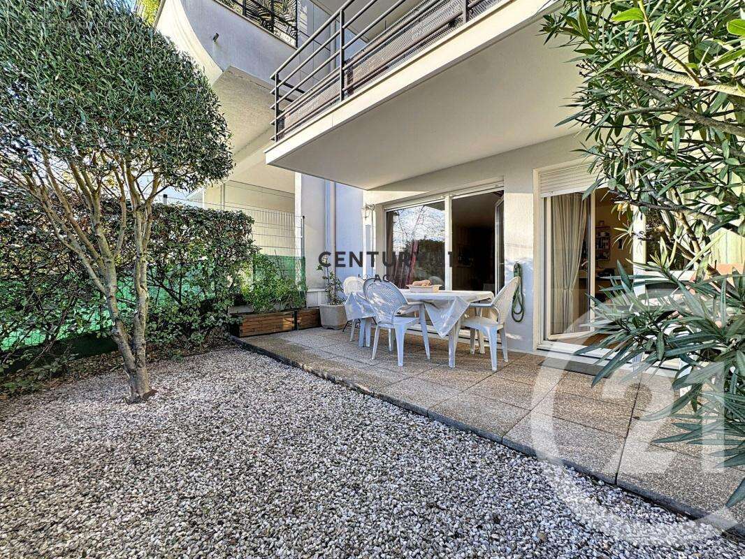 Appartement à MAISONS-ALFORT