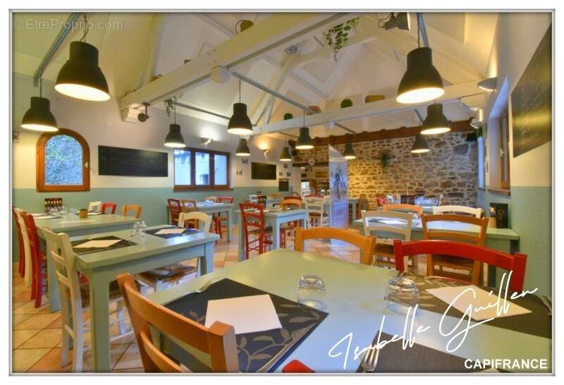 Maison à NERIS-LES-BAINS