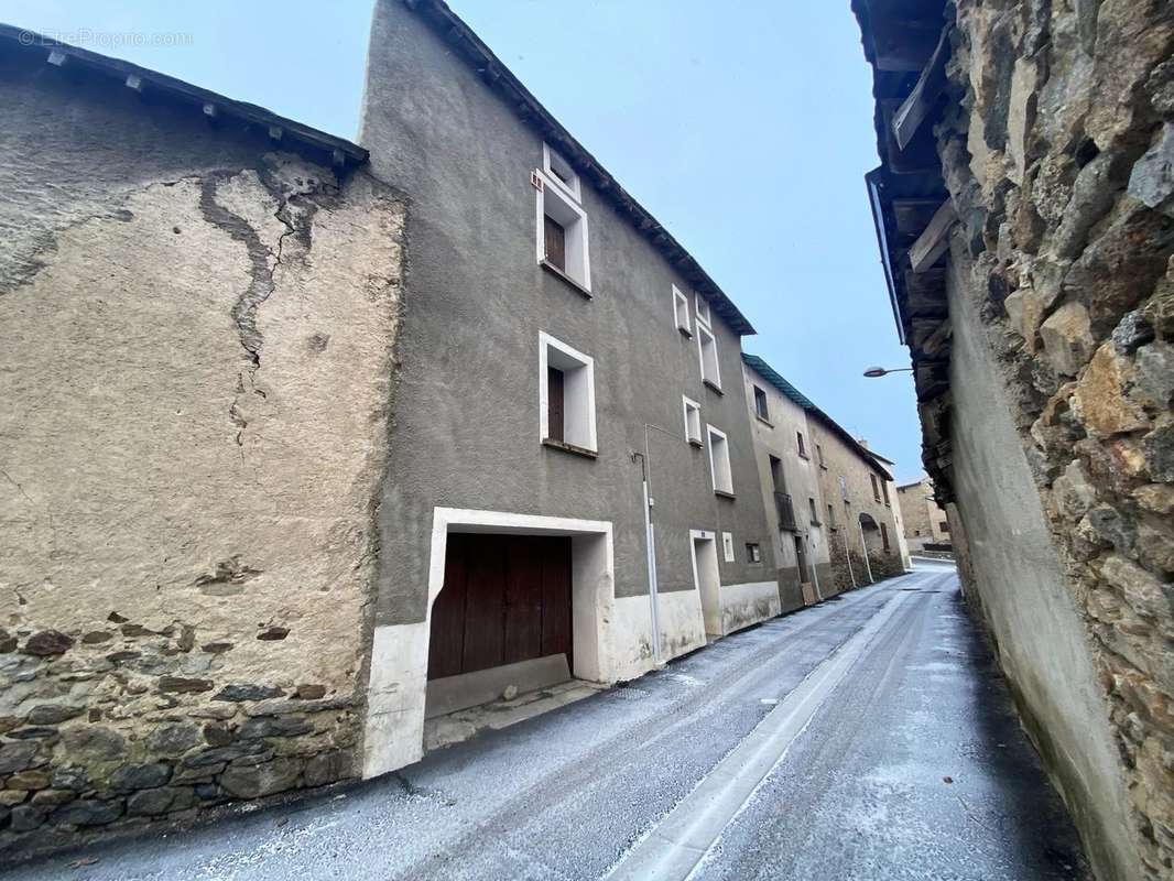 Maison à SAINT-PIERRE-DELS-FORCATS