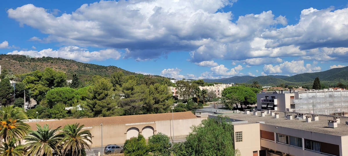 Appartement à HYERES