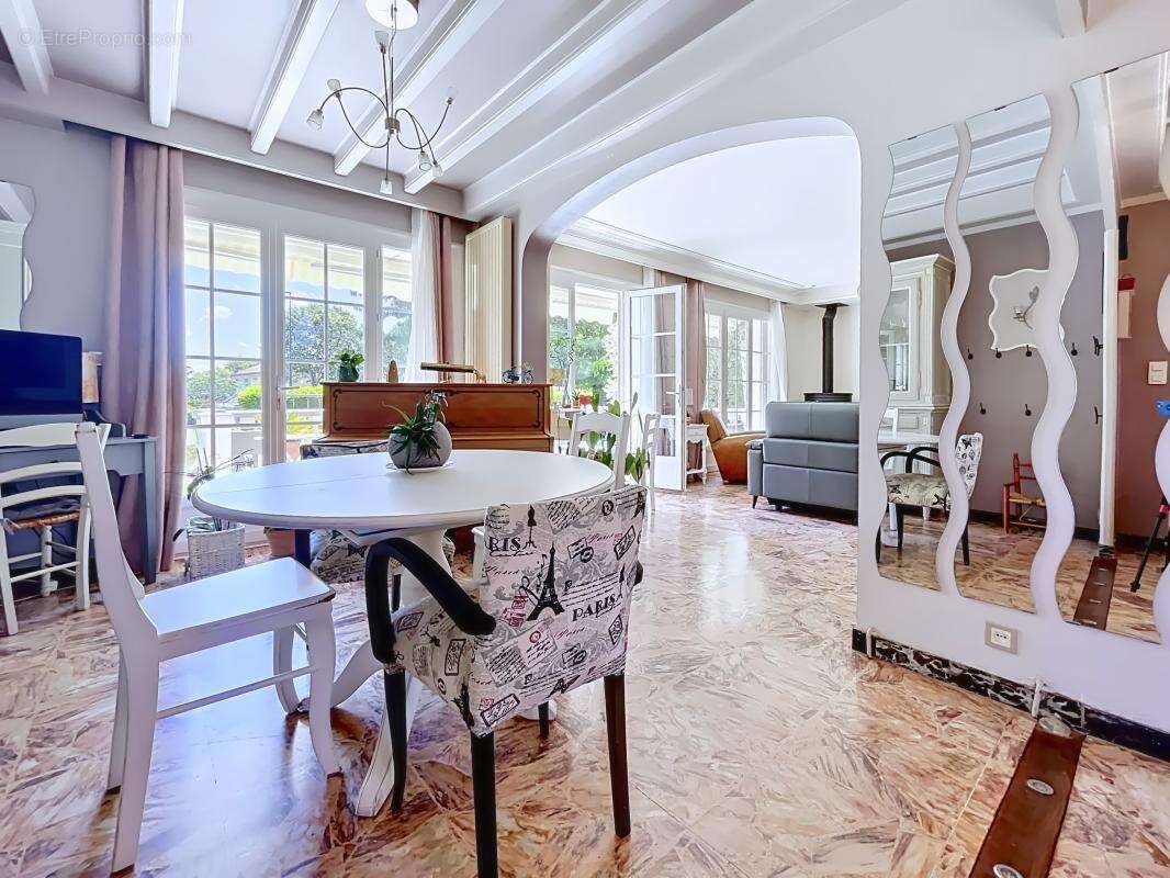 Maison à MALISSARD
