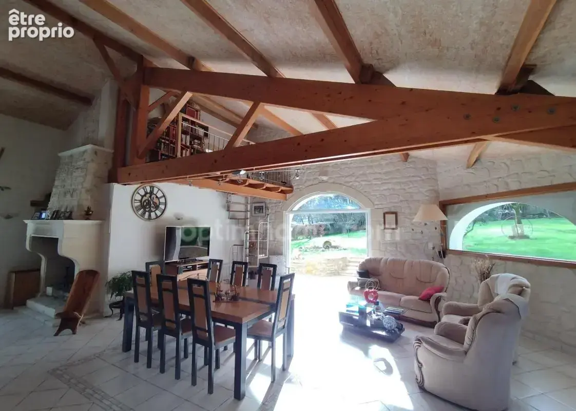 Maison à AGRIS