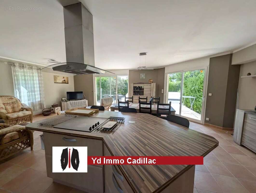 Maison à SAINTE-CROIX-DU-MONT