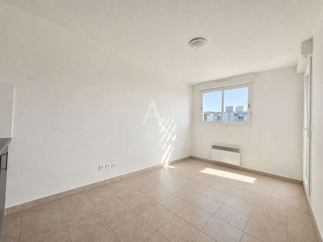 Studio à Montévrain avec son balcon et parking - photo 3