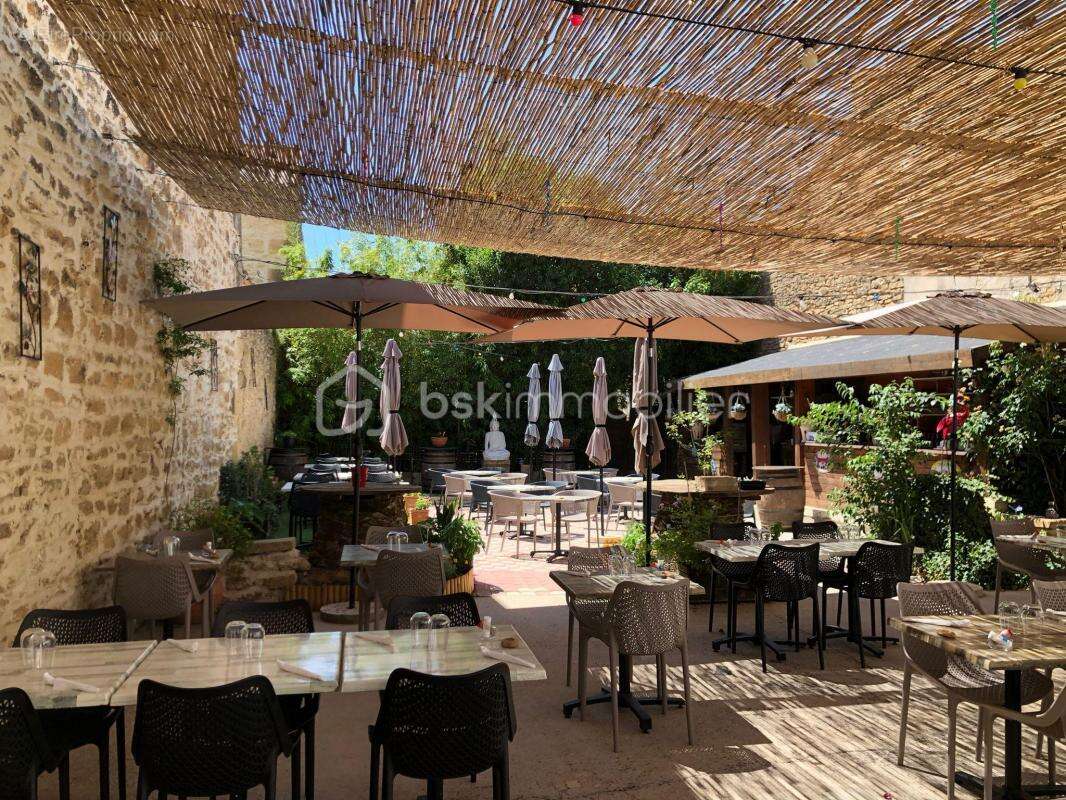 Commerce à REMOULINS