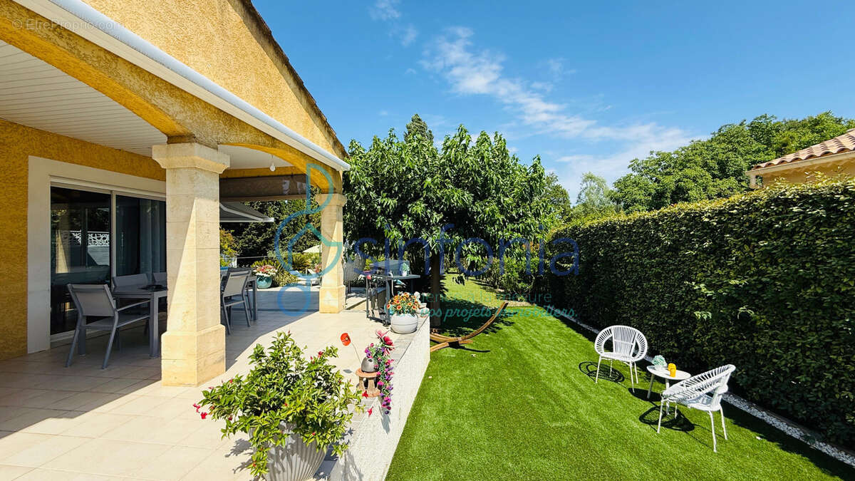 Vente maison coup de coeur située à seulement 4 km de la cité ducale d'Uzès. - photo 22