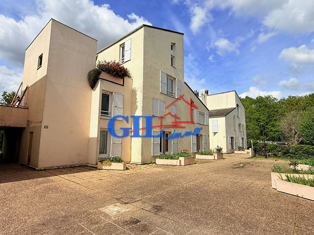 Appartement à NANDY