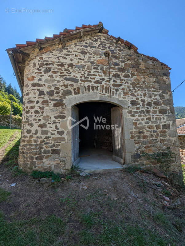 Maison à SAINT-JULIEN-VOCANCE