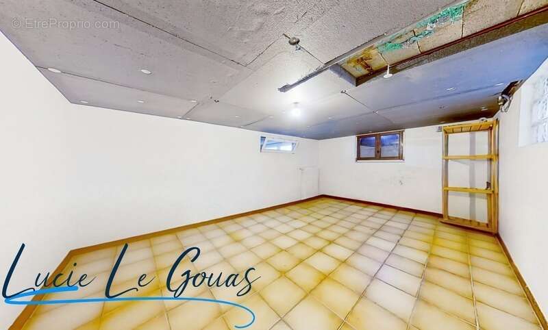 Maison à MONTIGNY-SUR-CHIERS