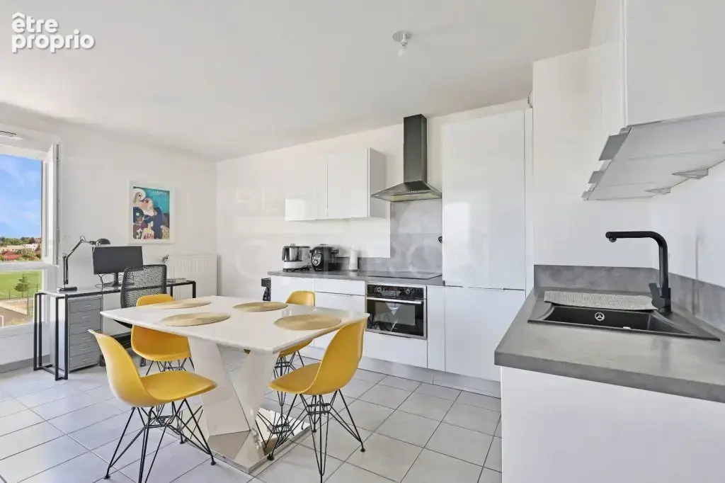 Appartement 61 m² à Venissieux  - photo 4