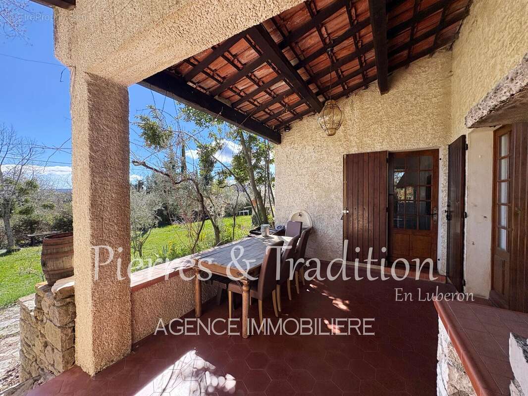 Exclusivité ! Maison avec terrain attenant et piscine dans quartier calme de Reillanne - photo 3
