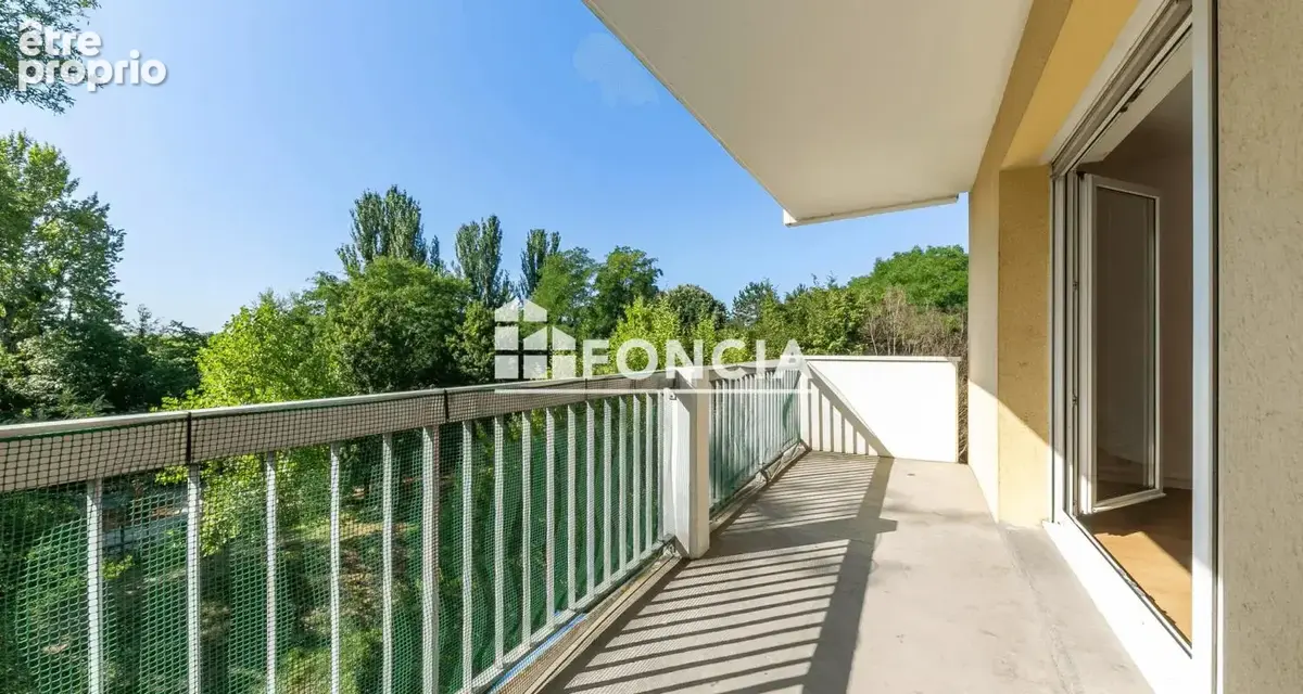 Limite strasbourg - en bordure de l'ill - 5 pieces 104m² - 2 balcons - 2 parkings - cave - photo 2