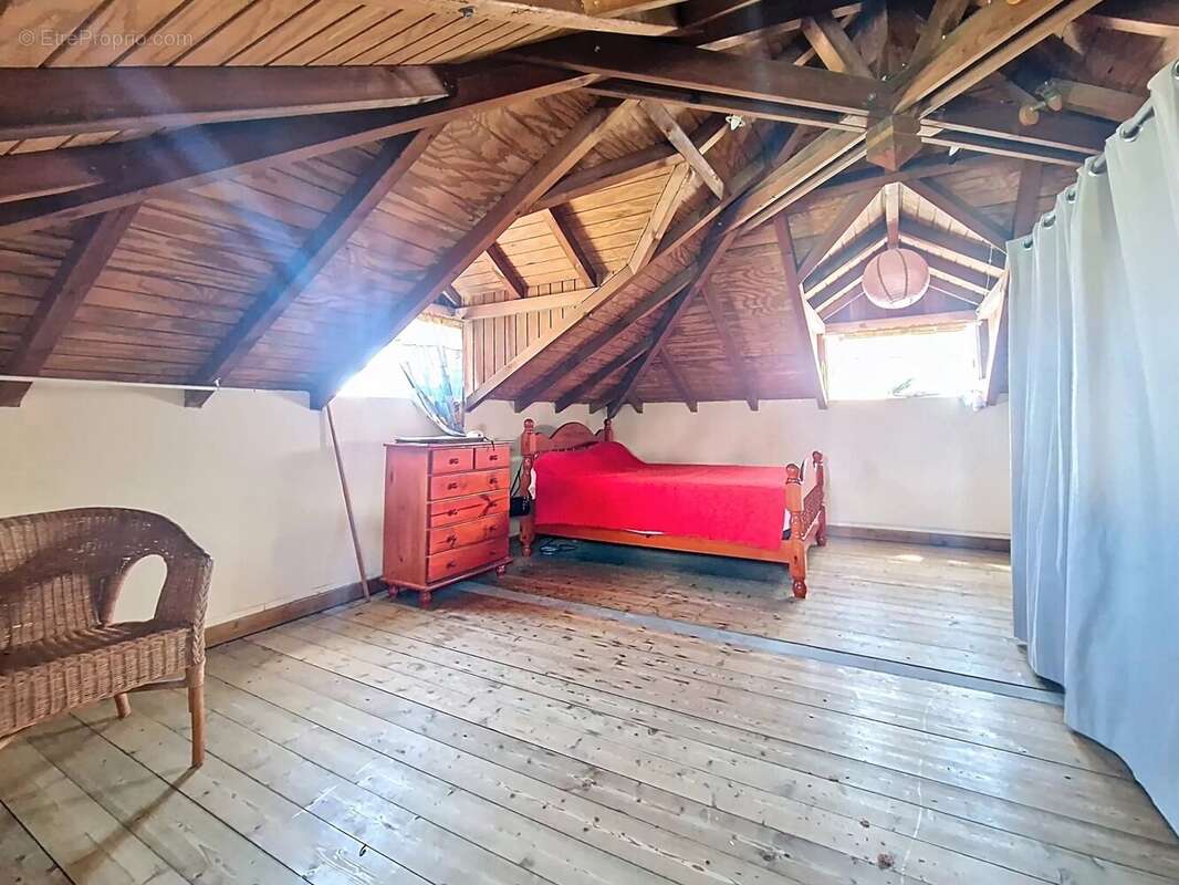 Maison à PETIT-BOURG