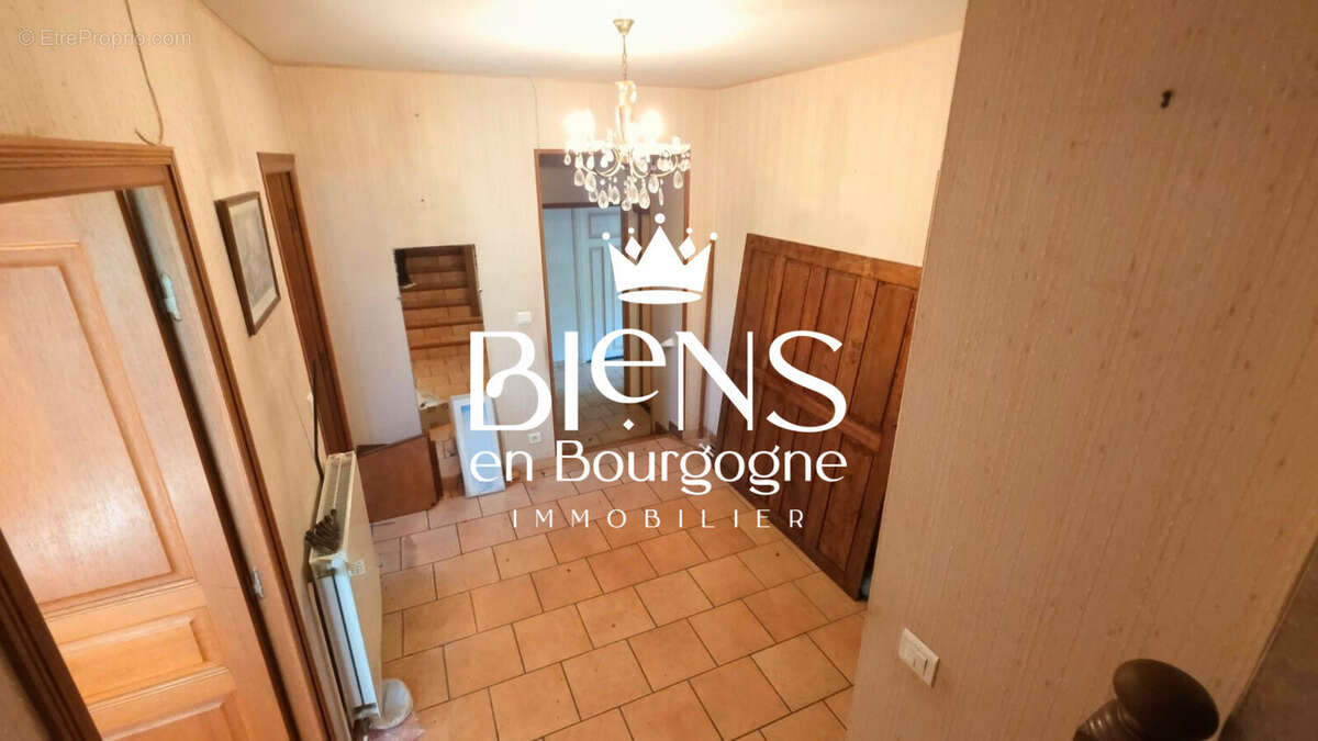 Maison à LA ROCHEPOT