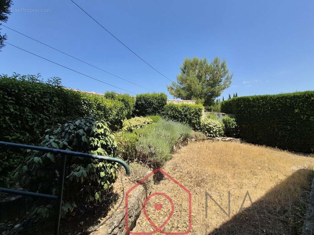 Maison à VINON-SUR-VERDON