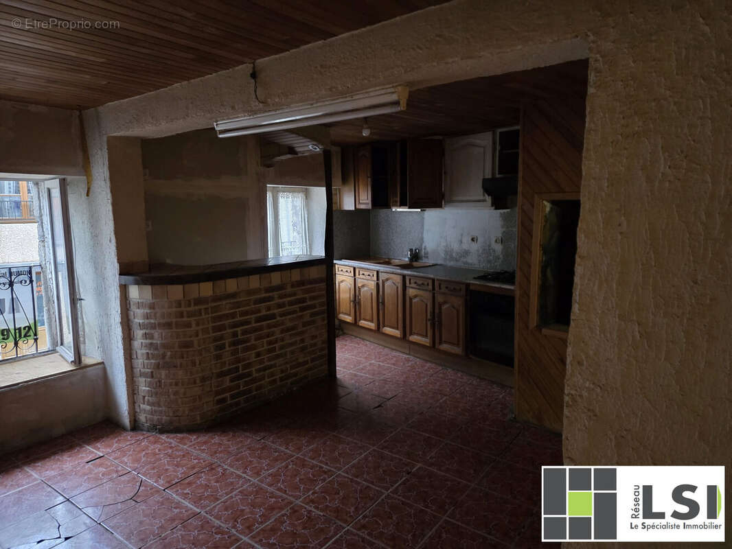 Maison 113 m² à Le Monastier-Sur-Gazeille  - photo 7