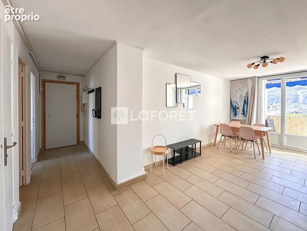 Appartement Grenoble 4 pièce(s) 68.28 m2 - photo 2