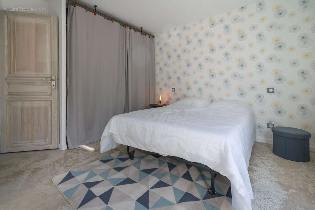 Maison familiale avec studio indépendant, piscine et grand terrain - photo 11