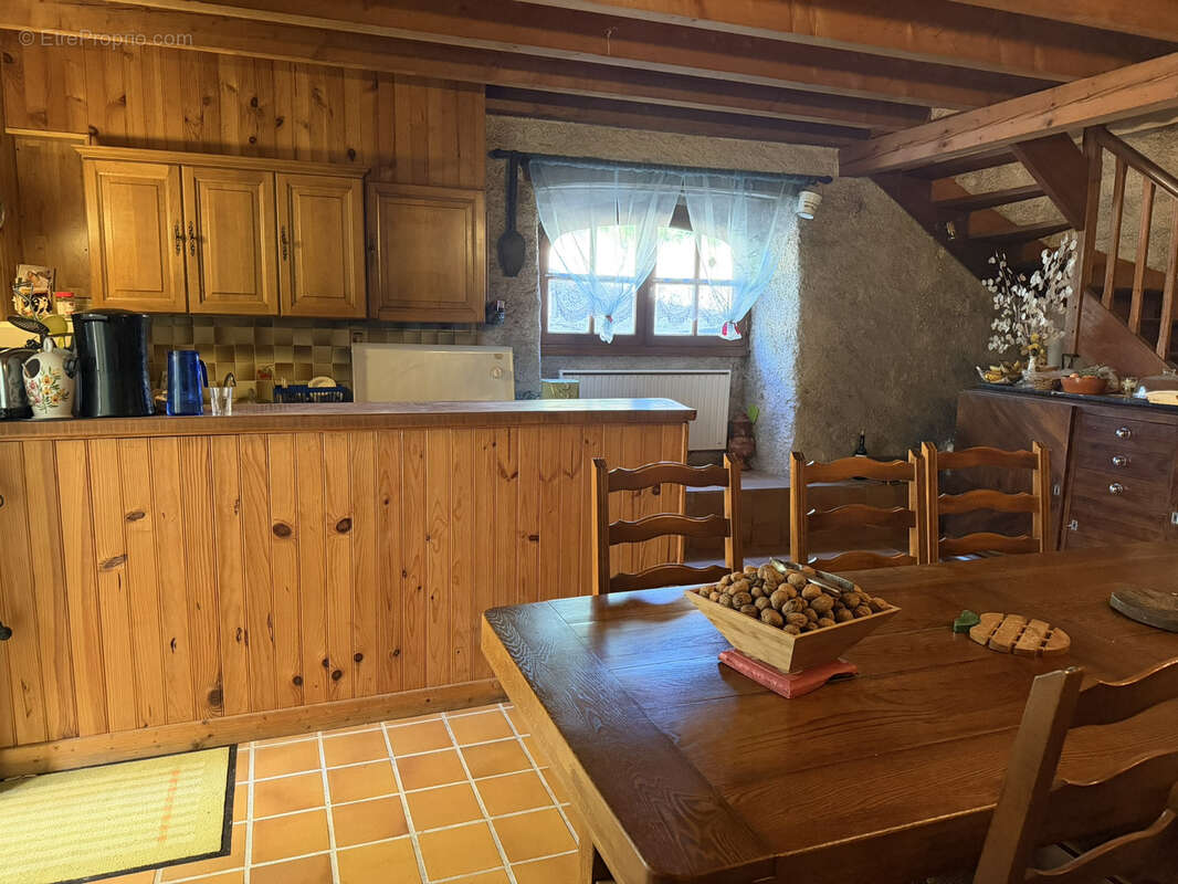Maison en Pierre 4 Chambres avec Jardin - photo 12