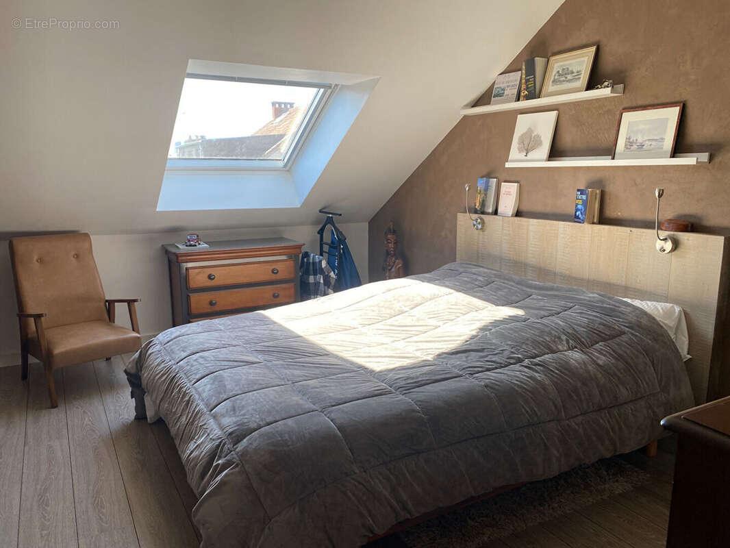 Maison contemporaine de 160 m²  au sol sur une parcelle de 360 m² orientée Sud avec garage. - photo 15