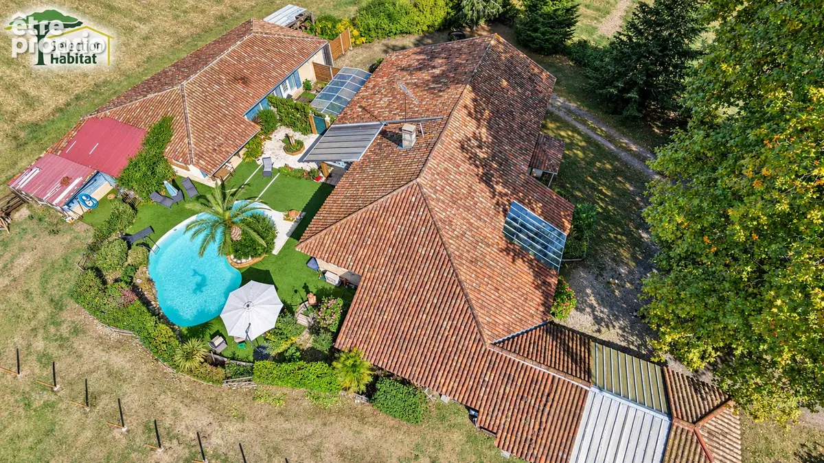 Ensemble immobilier d'exception de 380 m² hab. , piscine, dépendances et revenus locatifs - photo 3