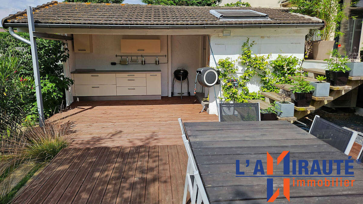 Maison à SARTROUVILLE